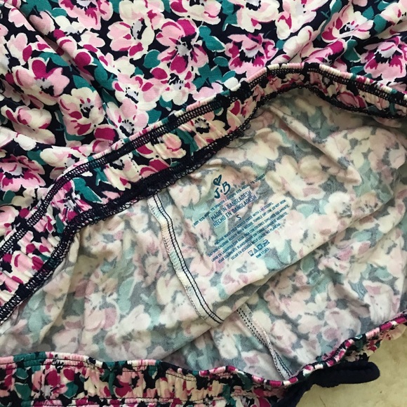 Cute Floral Sleep Shorts NWOT - Picture 6 of 6